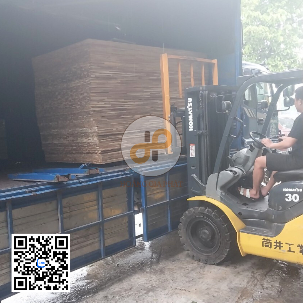van ghep tram tong hop xe van tram xuat kho thang 62024